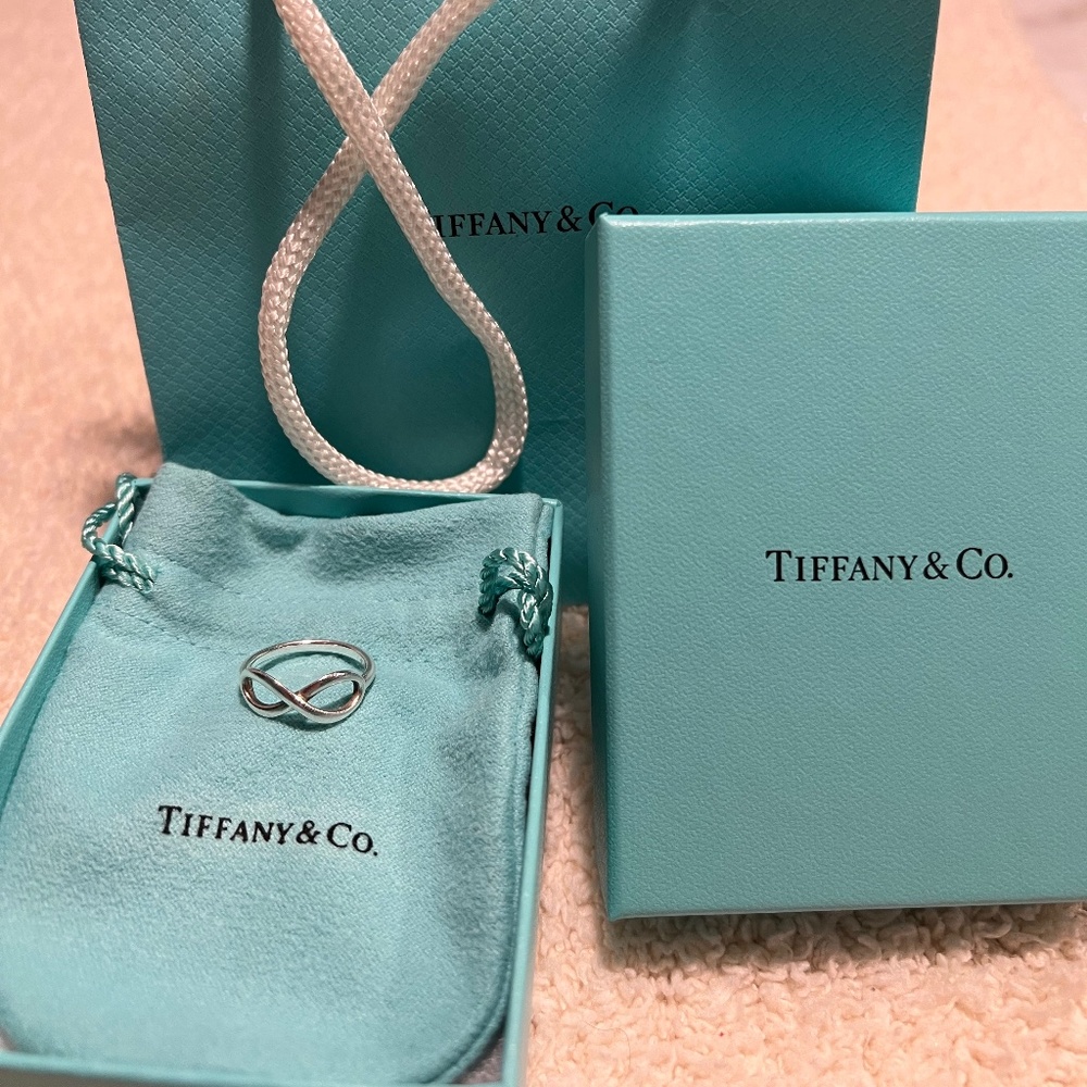 Tiffany Co Infinity Ring Silver Size 6
